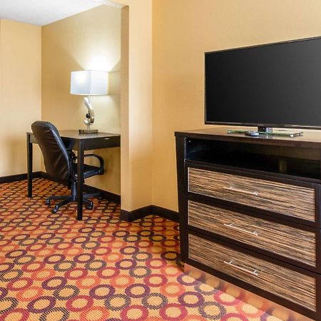 Quality Inn & Suites Montgomery East Carmichael Rd Zewnętrze zdjęcie