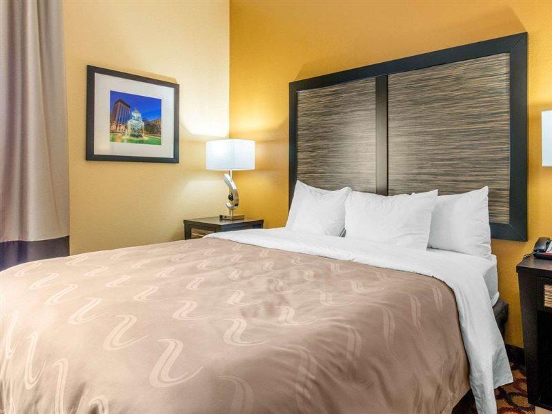 Quality Inn & Suites Montgomery East Carmichael Rd Zewnętrze zdjęcie
