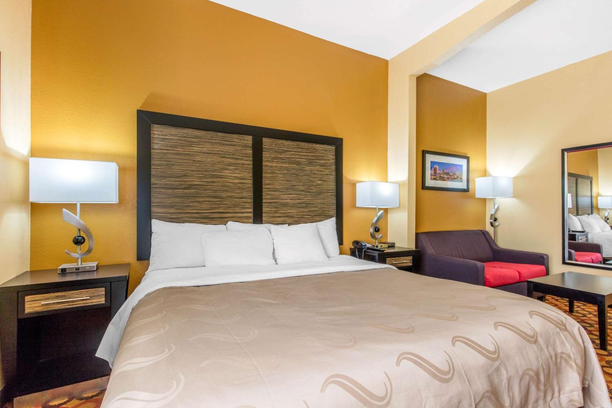 Quality Inn & Suites Montgomery East Carmichael Rd Zewnętrze zdjęcie