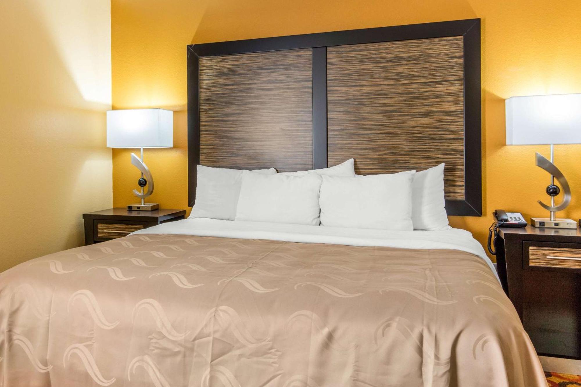 Quality Inn & Suites Montgomery East Carmichael Rd Zewnętrze zdjęcie