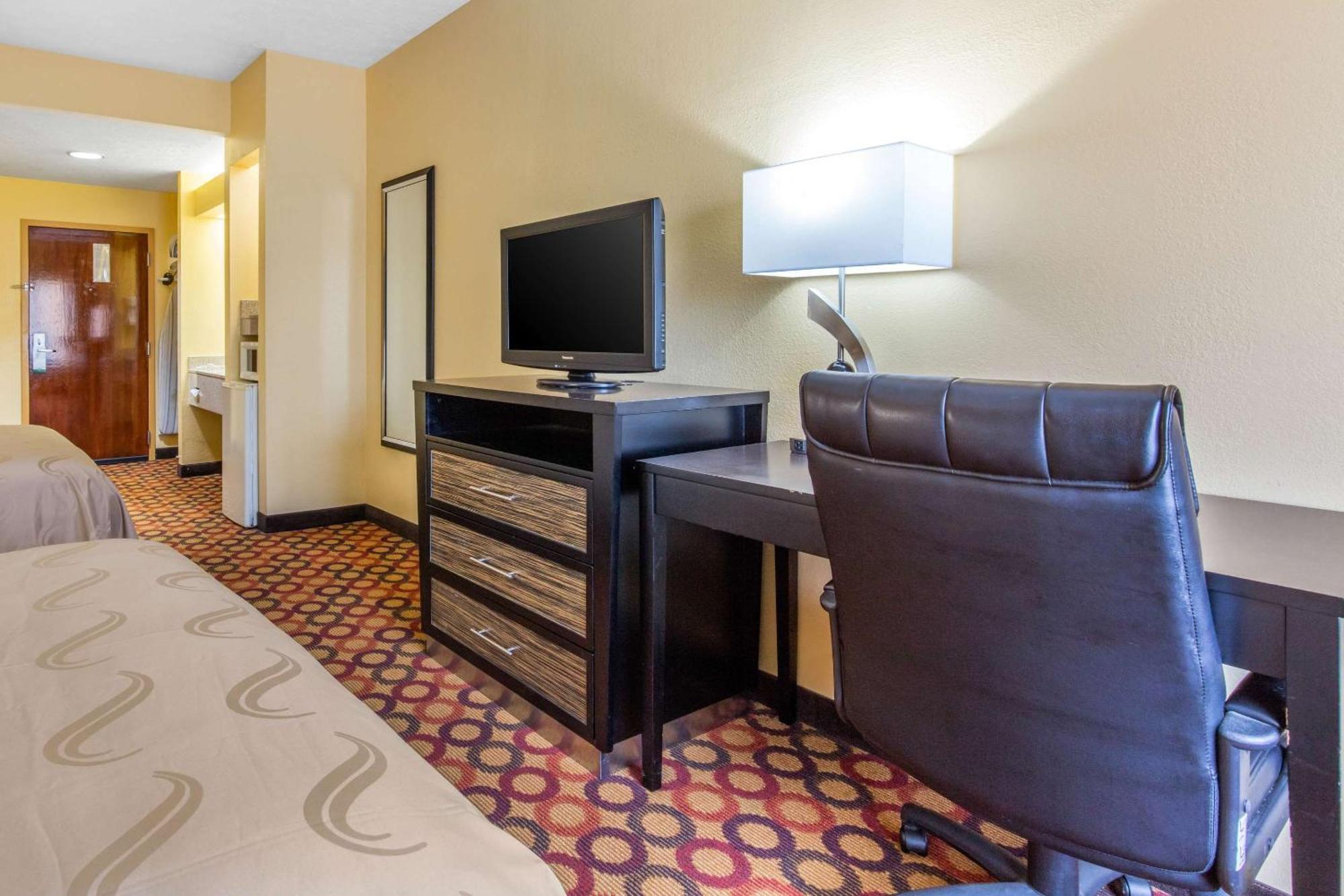Quality Inn & Suites Montgomery East Carmichael Rd Zewnętrze zdjęcie