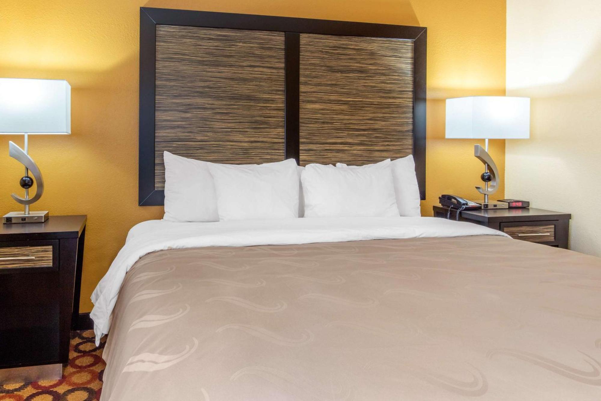 Quality Inn & Suites Montgomery East Carmichael Rd Zewnętrze zdjęcie