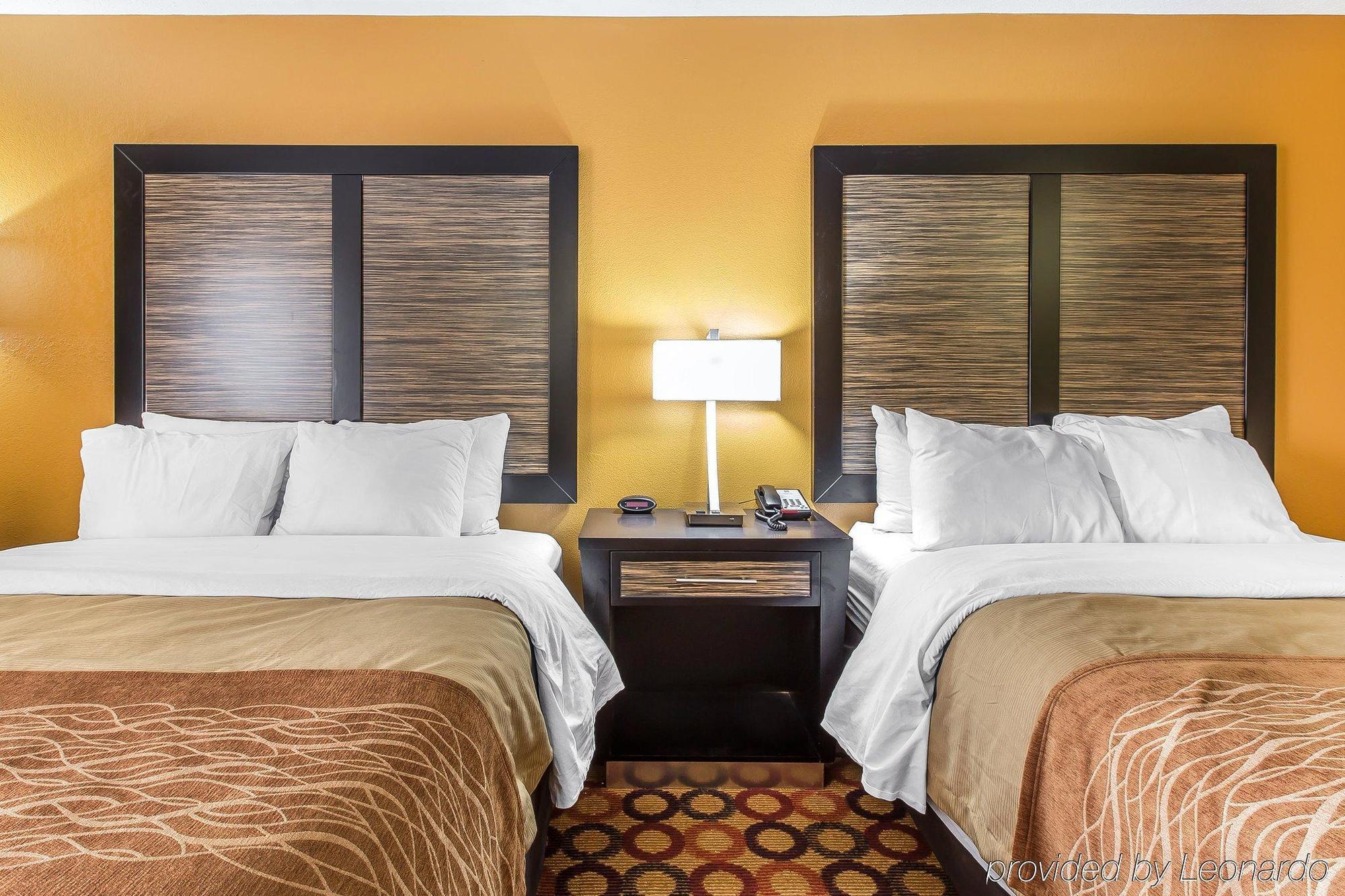 Quality Inn & Suites Montgomery East Carmichael Rd Zewnętrze zdjęcie