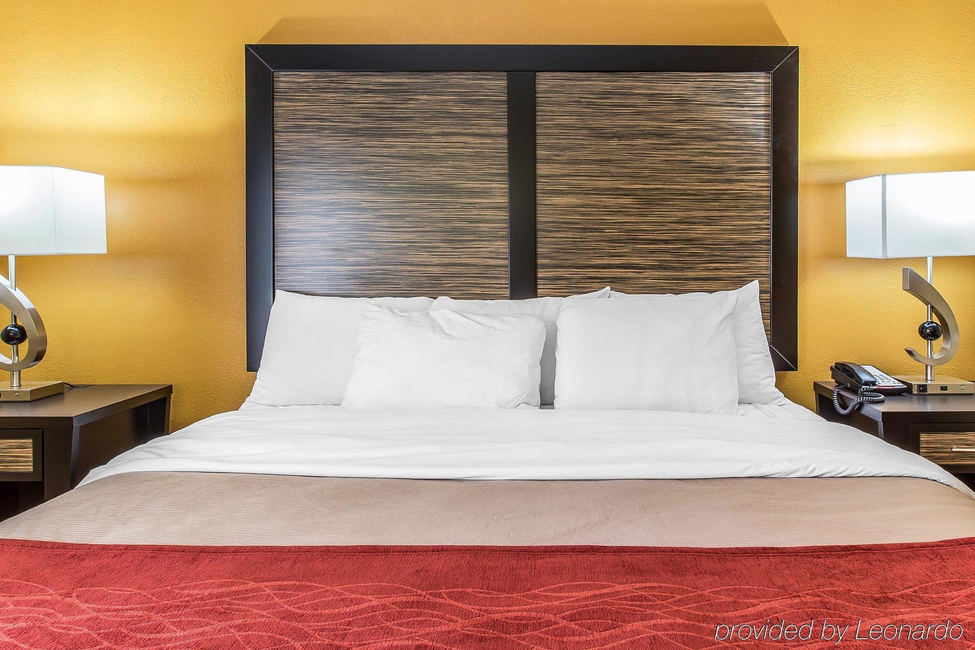 Quality Inn & Suites Montgomery East Carmichael Rd Zewnętrze zdjęcie