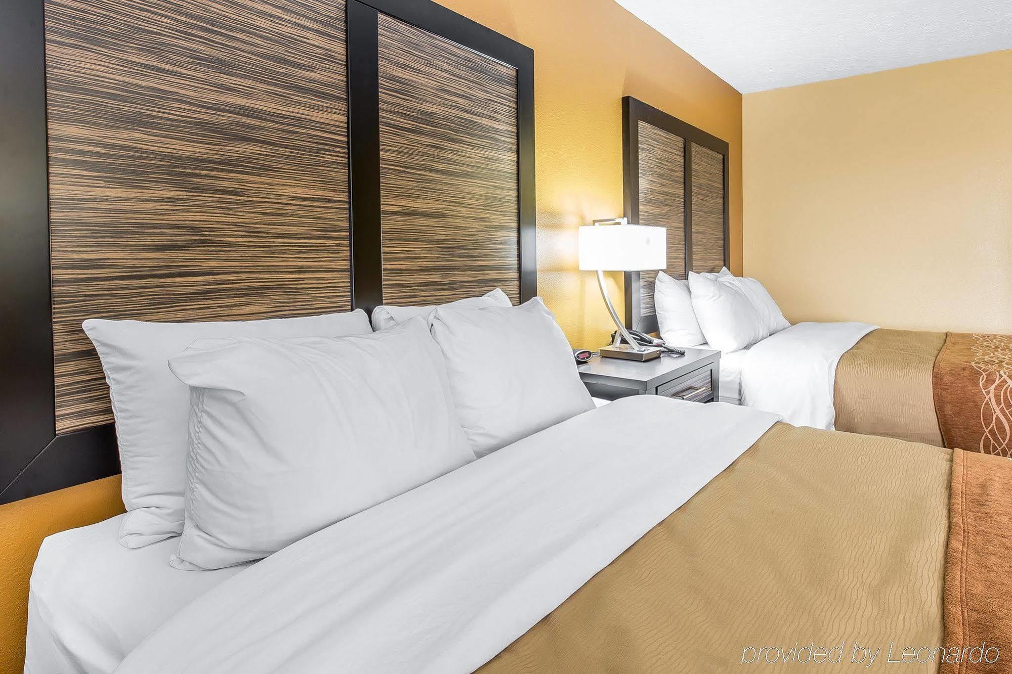 Quality Inn & Suites Montgomery East Carmichael Rd Zewnętrze zdjęcie