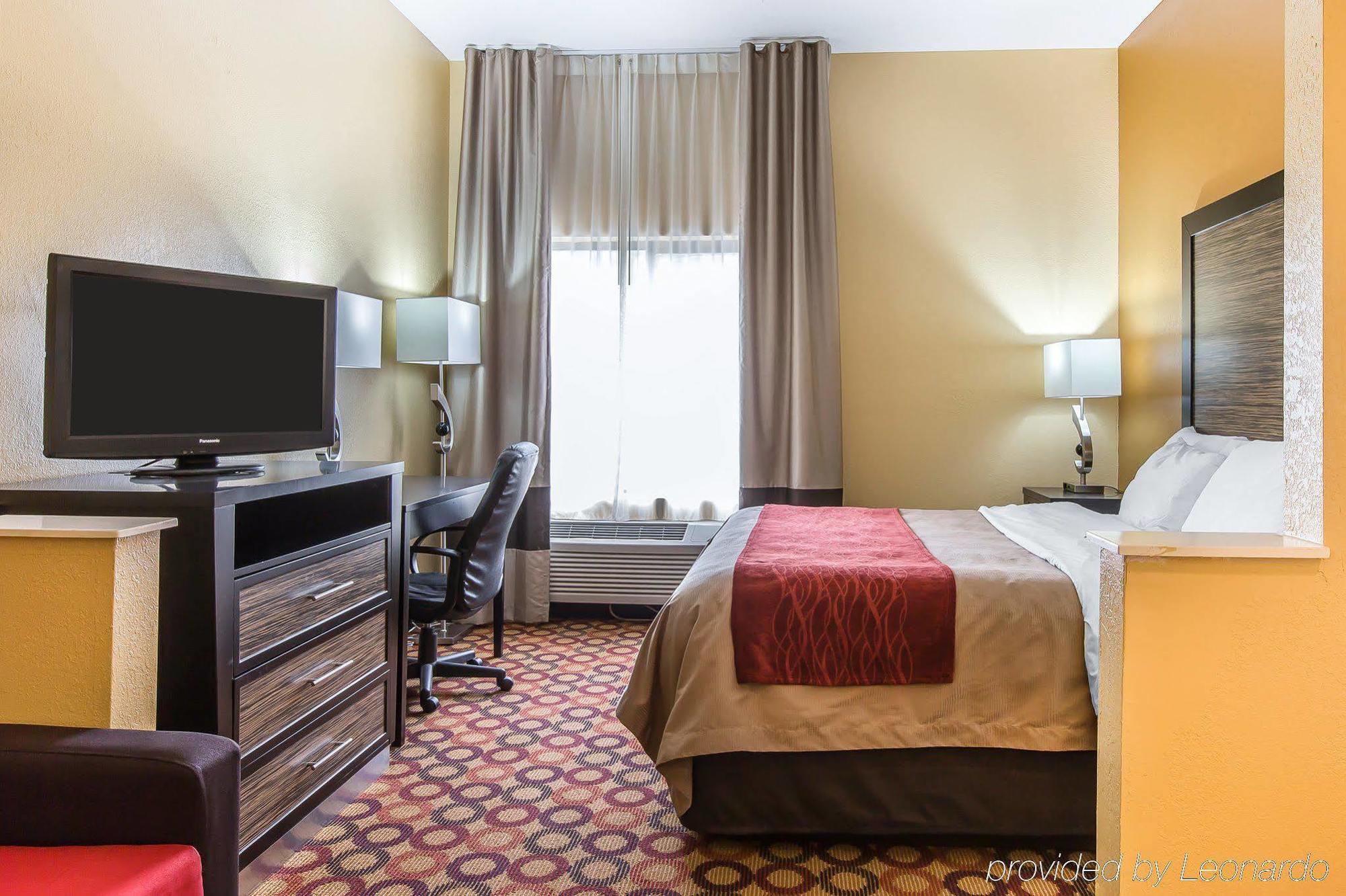 Quality Inn & Suites Montgomery East Carmichael Rd Zewnętrze zdjęcie